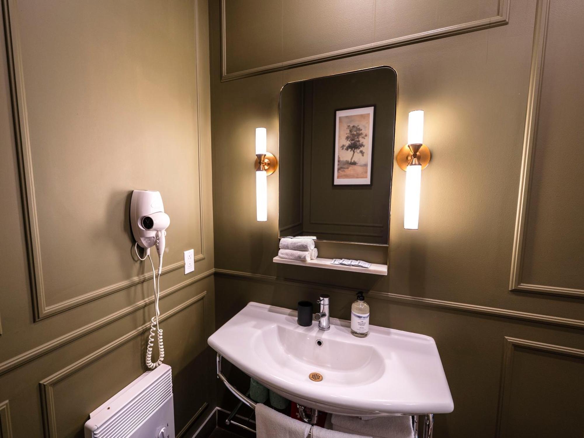 Self Check-In Boutique Hotel - Quartier Latin - Room 201 Montréal Extérieur photo